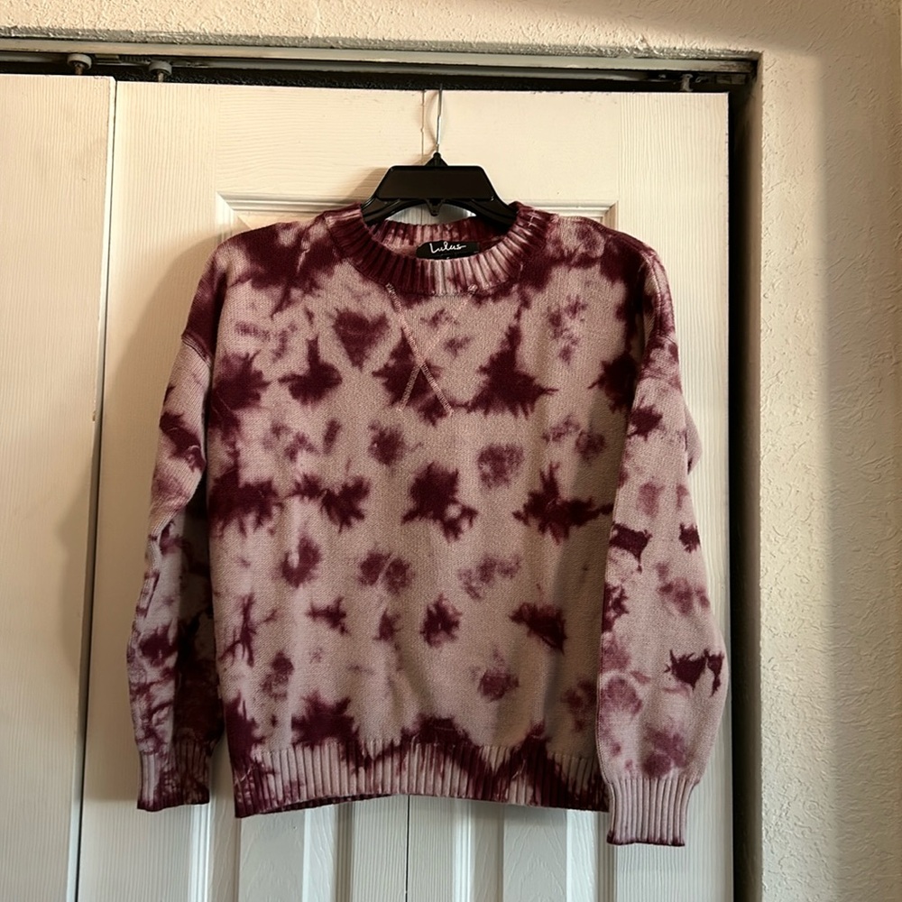 Tie-dye Lulus sweater